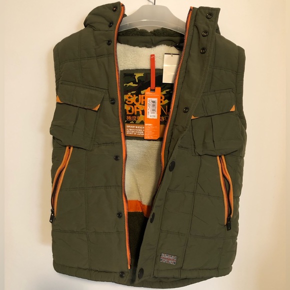 NWT SuperDry Men’s Sherpa Lining Detachable Hooded Vest - Picture 5 of 5